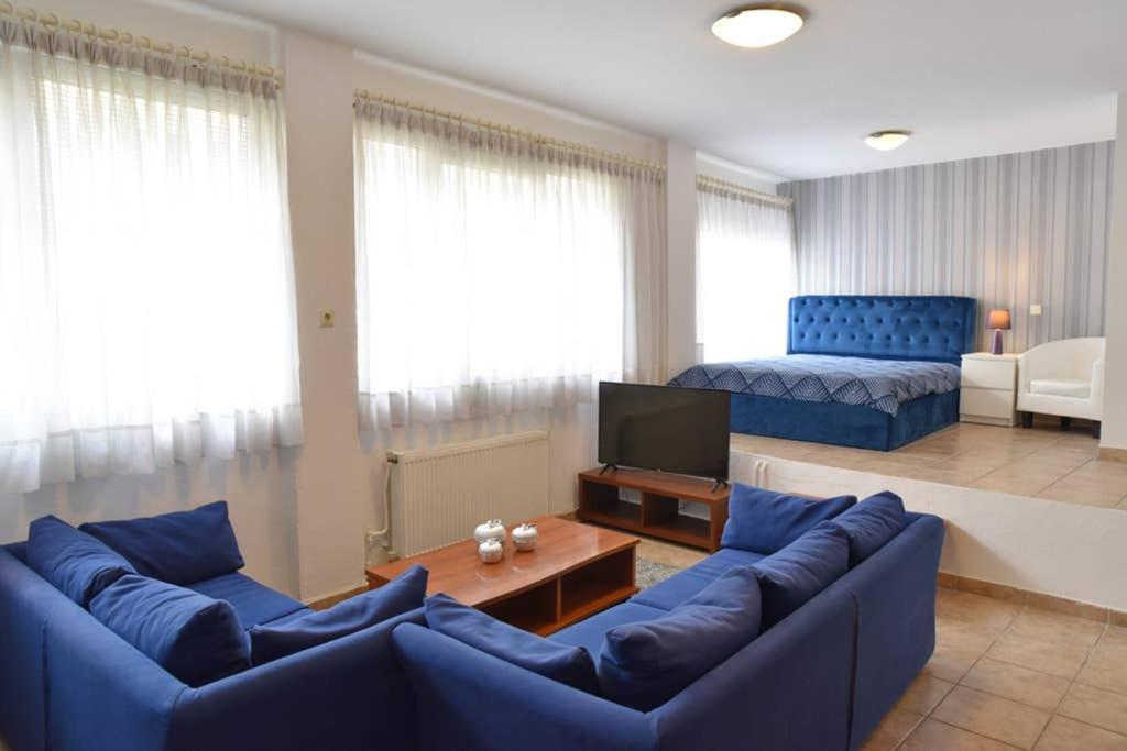 A Modern Bright Studio In The Center Of Kastoria Zewnętrze zdjęcie