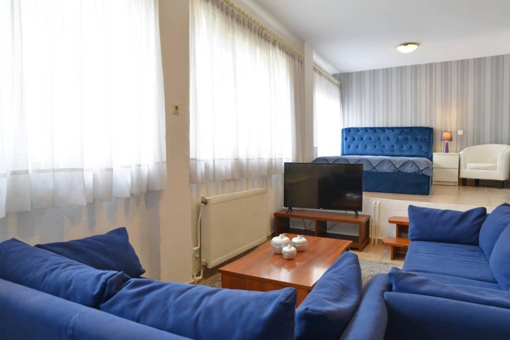A Modern Bright Studio In The Center Of Kastoria Zewnętrze zdjęcie
