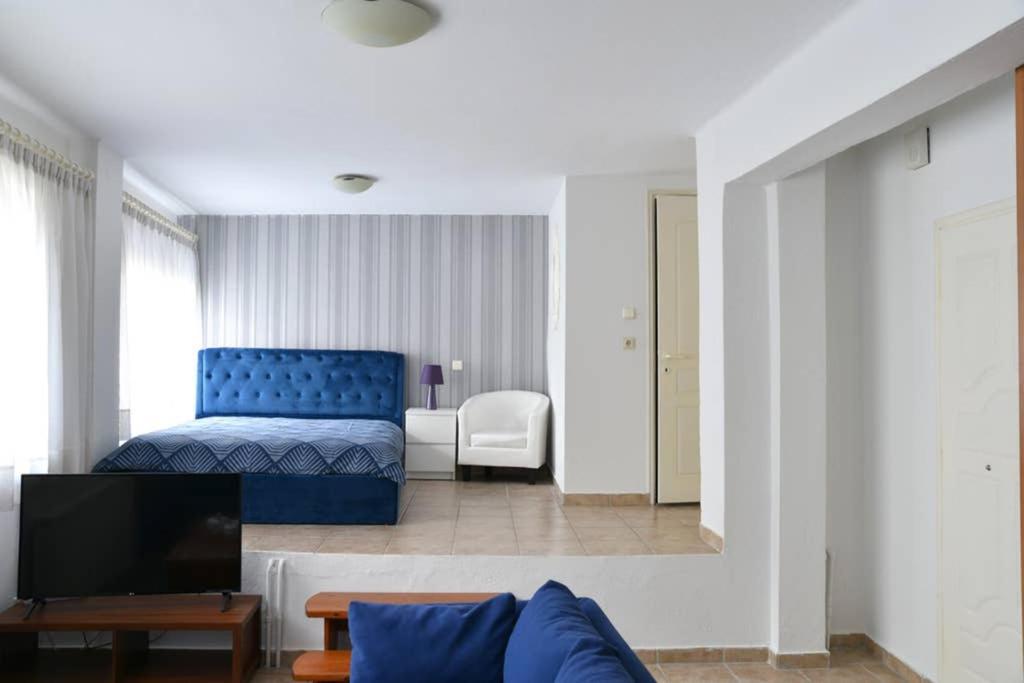 A Modern Bright Studio In The Center Of Kastoria Zewnętrze zdjęcie
