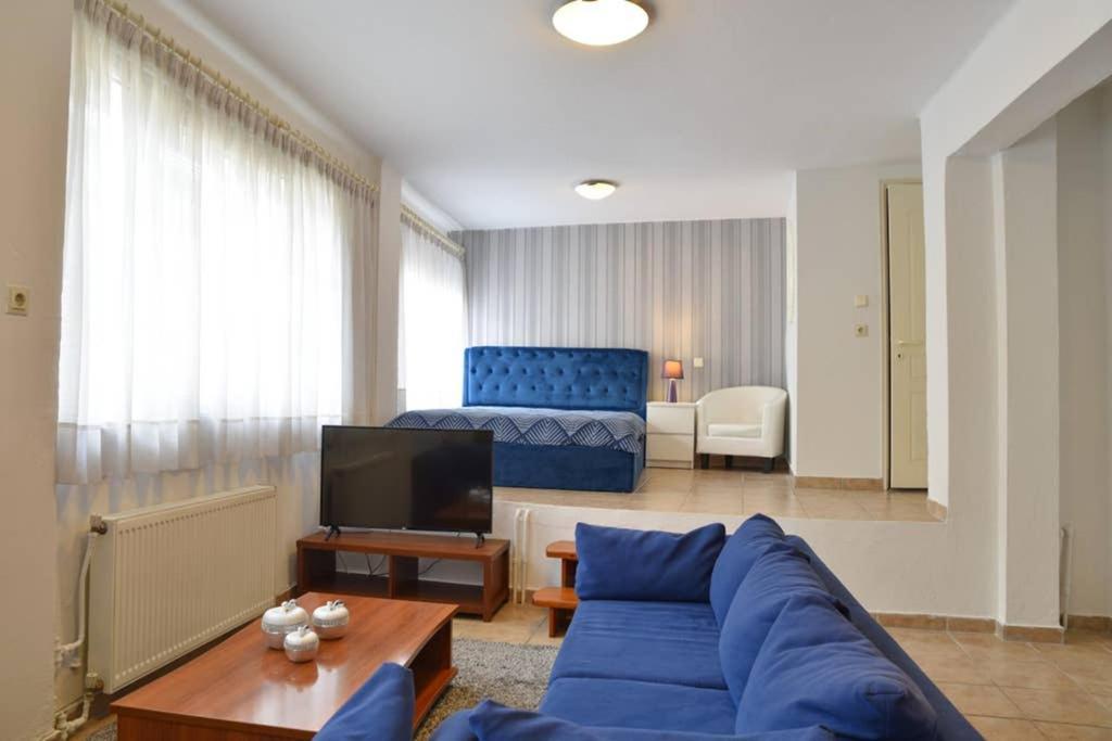 A Modern Bright Studio In The Center Of Kastoria Zewnętrze zdjęcie